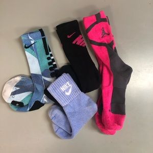 Four pair women’s athletic socks!
